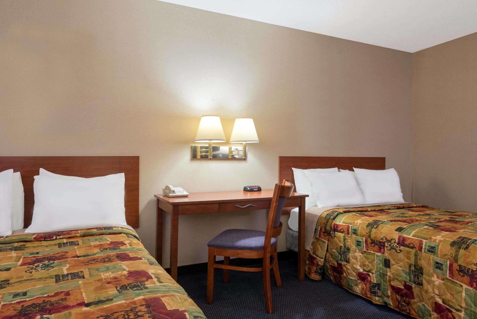 Knights Inn Elizabethtown מראה חיצוני תמונה