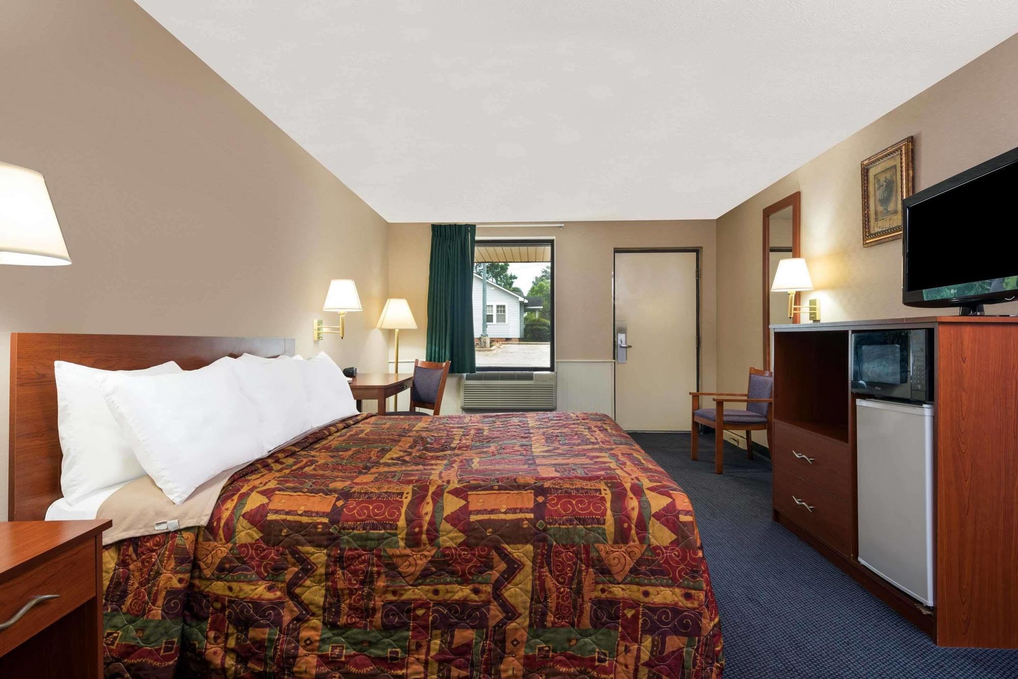 Knights Inn Elizabethtown מראה חיצוני תמונה