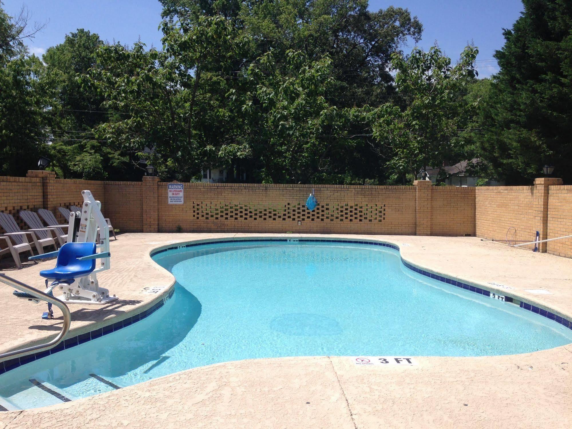 Knights Inn Elizabethtown מראה חיצוני תמונה